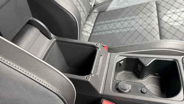 Volkswagen Golf 1.5 eTSI 150 R-Line 5dr DSG Petrol Hatchback